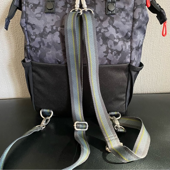 Sherpani Dispatch Convertible Backpack/Tote - Dream Camo - Picture 5 of 9